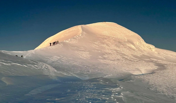 mera peak expedition