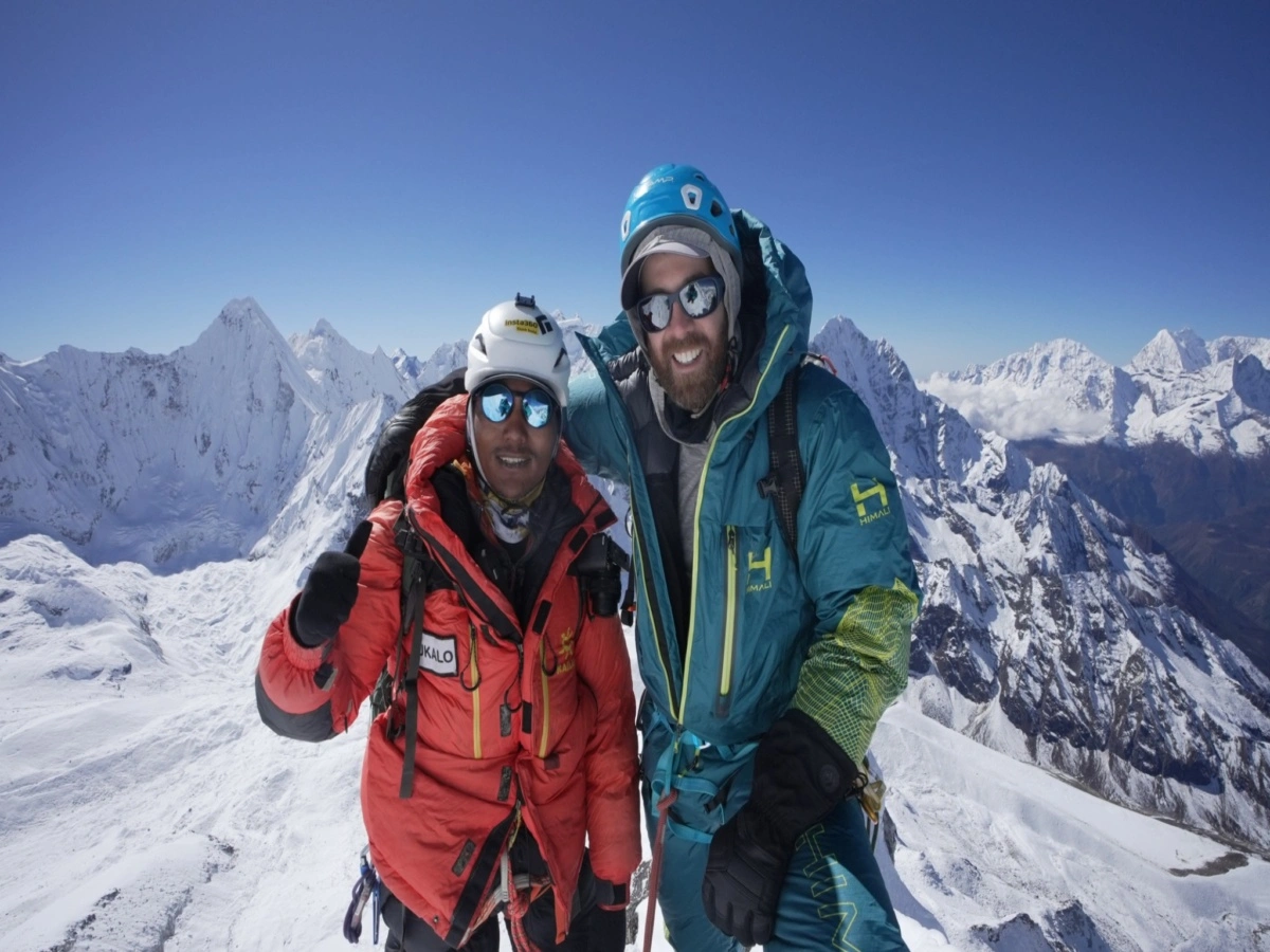 ama dablam summit with brett