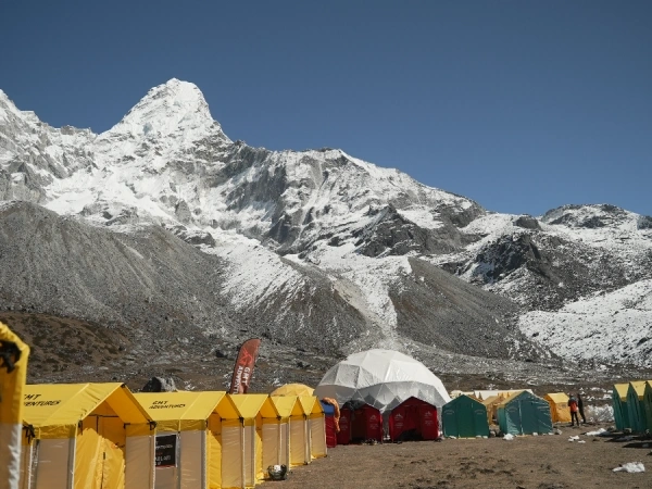 Amadablam basecamp treking