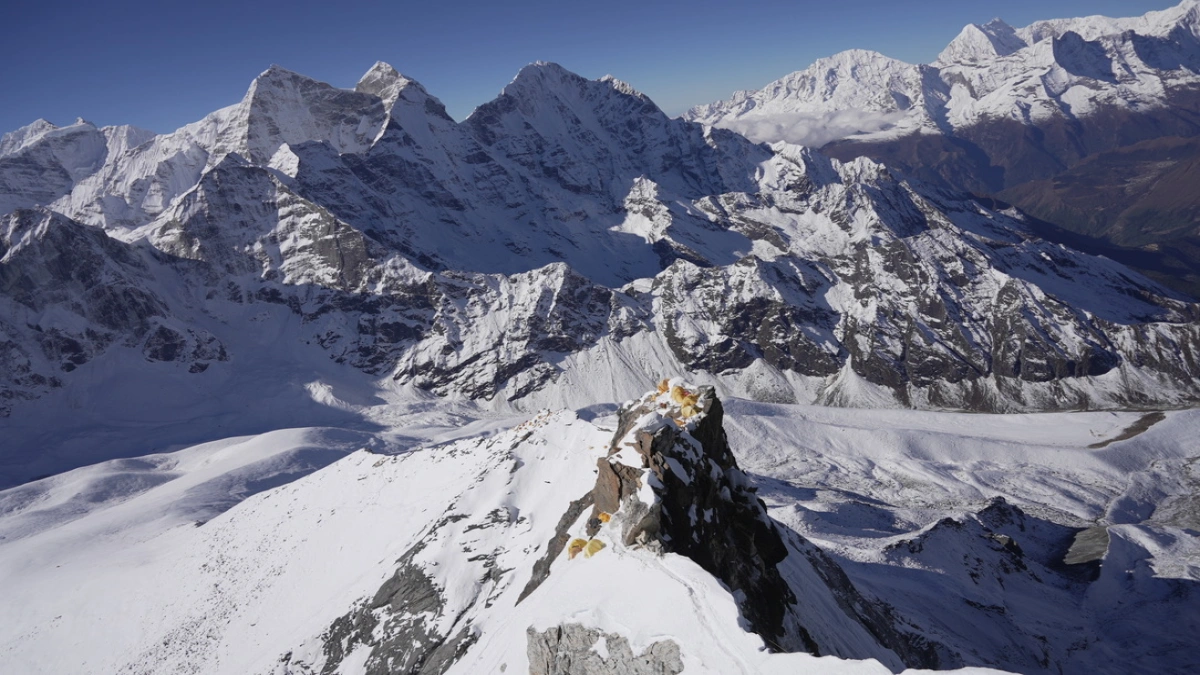 amadablam with xander budnick